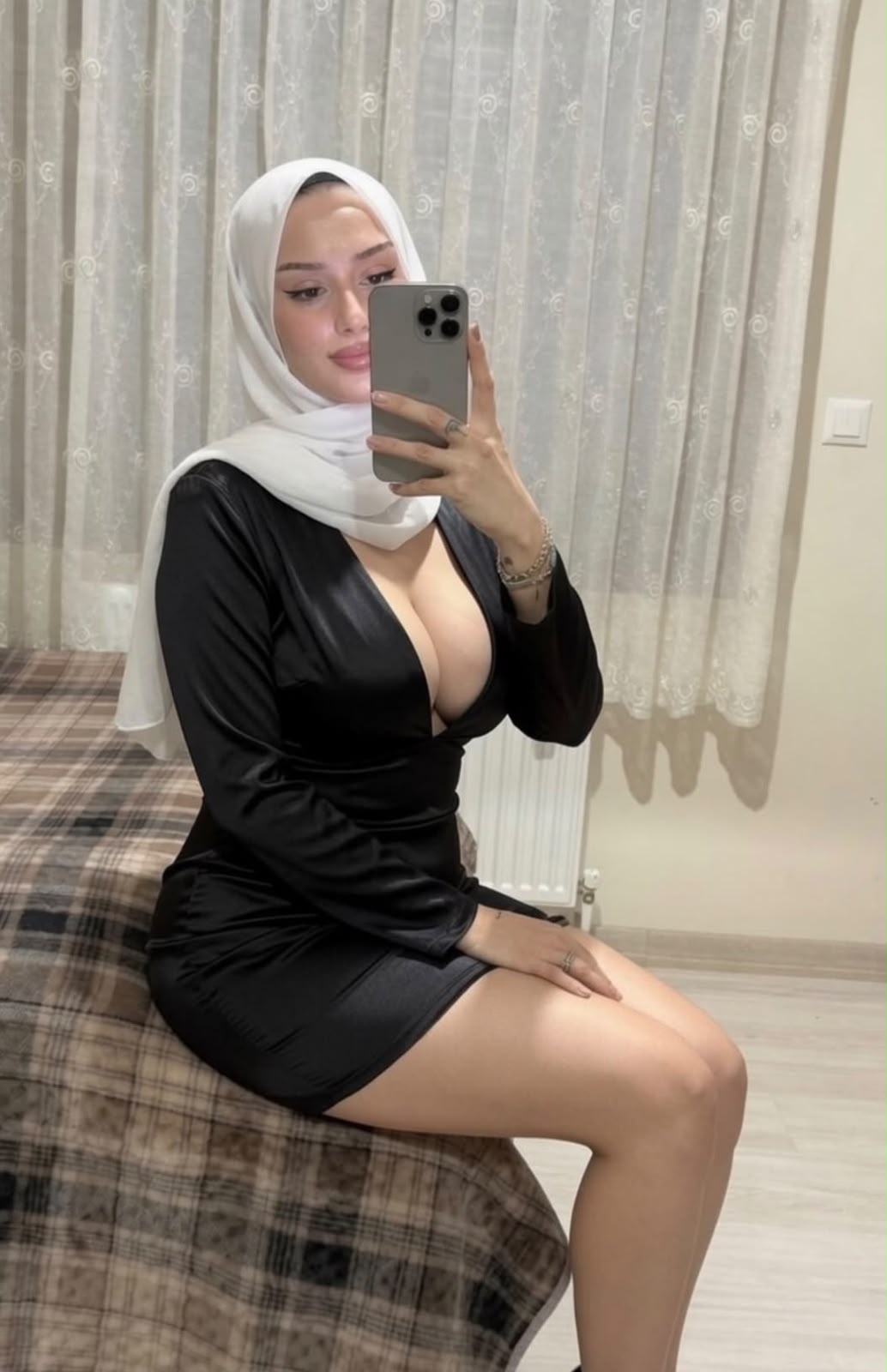 Atatürk Sabırlı Kadın Escort Bayan Handan