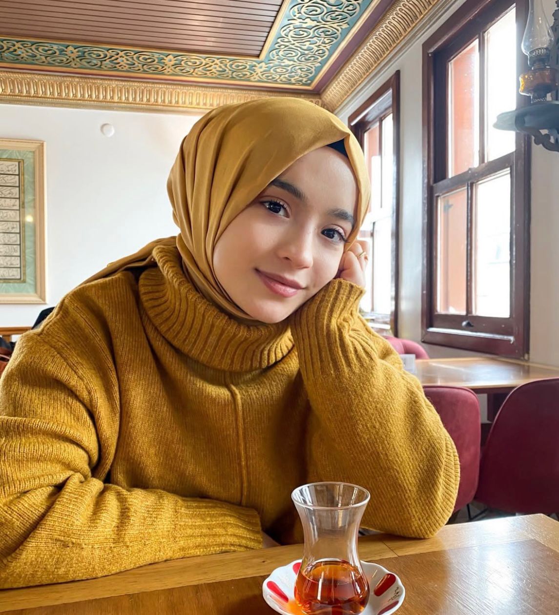 Nüzhetiye Sevgili Tadında Escort Bayan Gülin