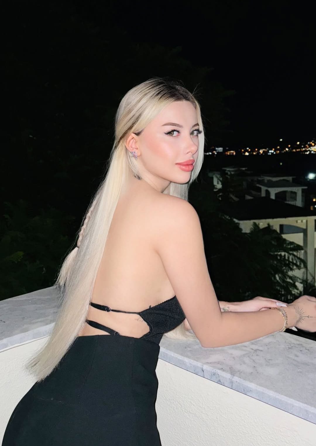 Gölcük Zarif Kadın Escort Bayan Sevda Gölcük Zarif Kadın Escort Bayan Sevda