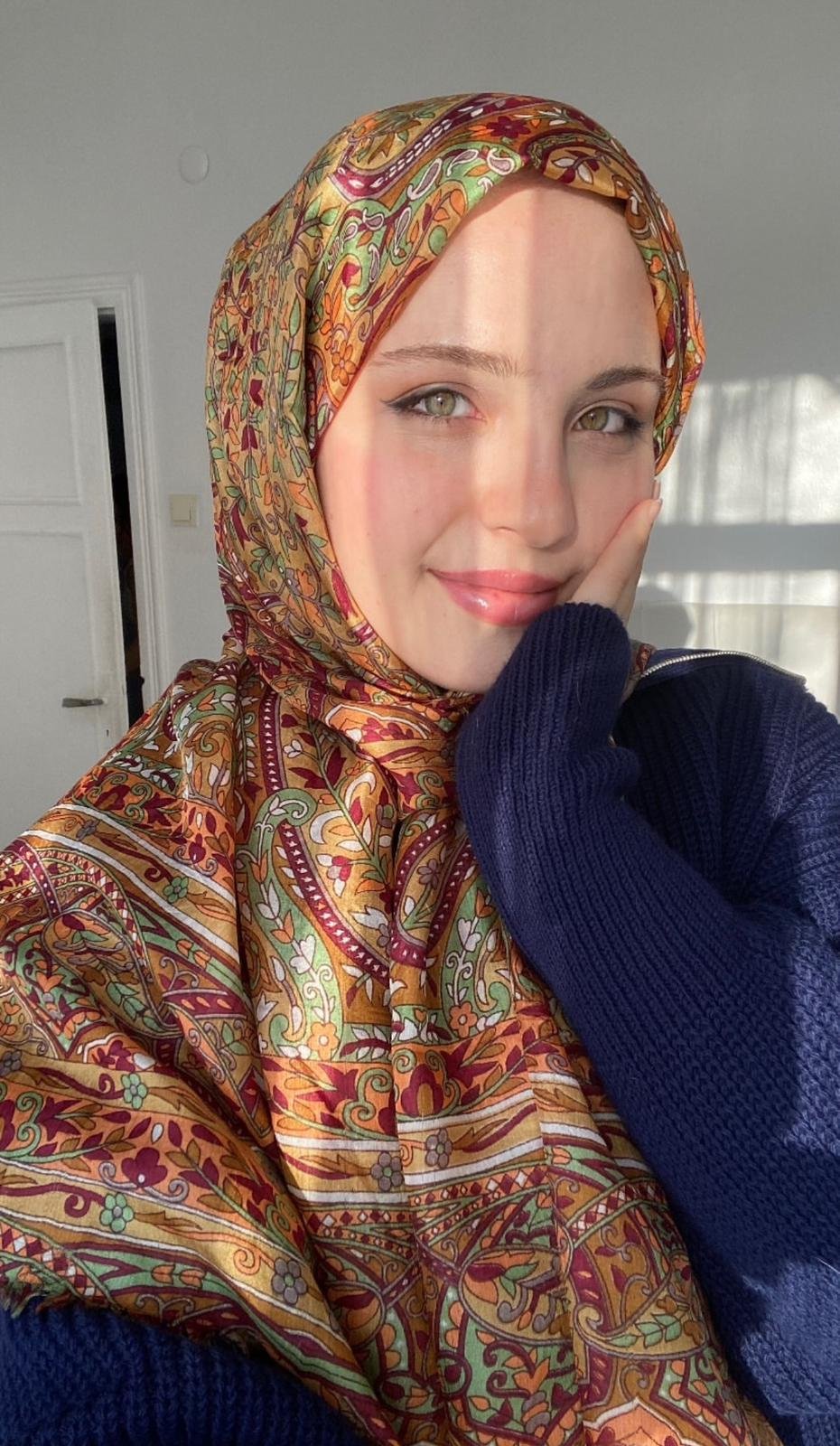 Gölcük Cimcif Bayan Escort Bahar